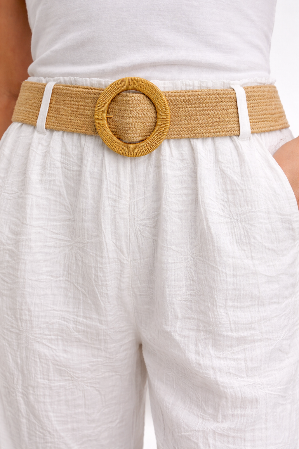 Broek met subtiel structuurpatroon