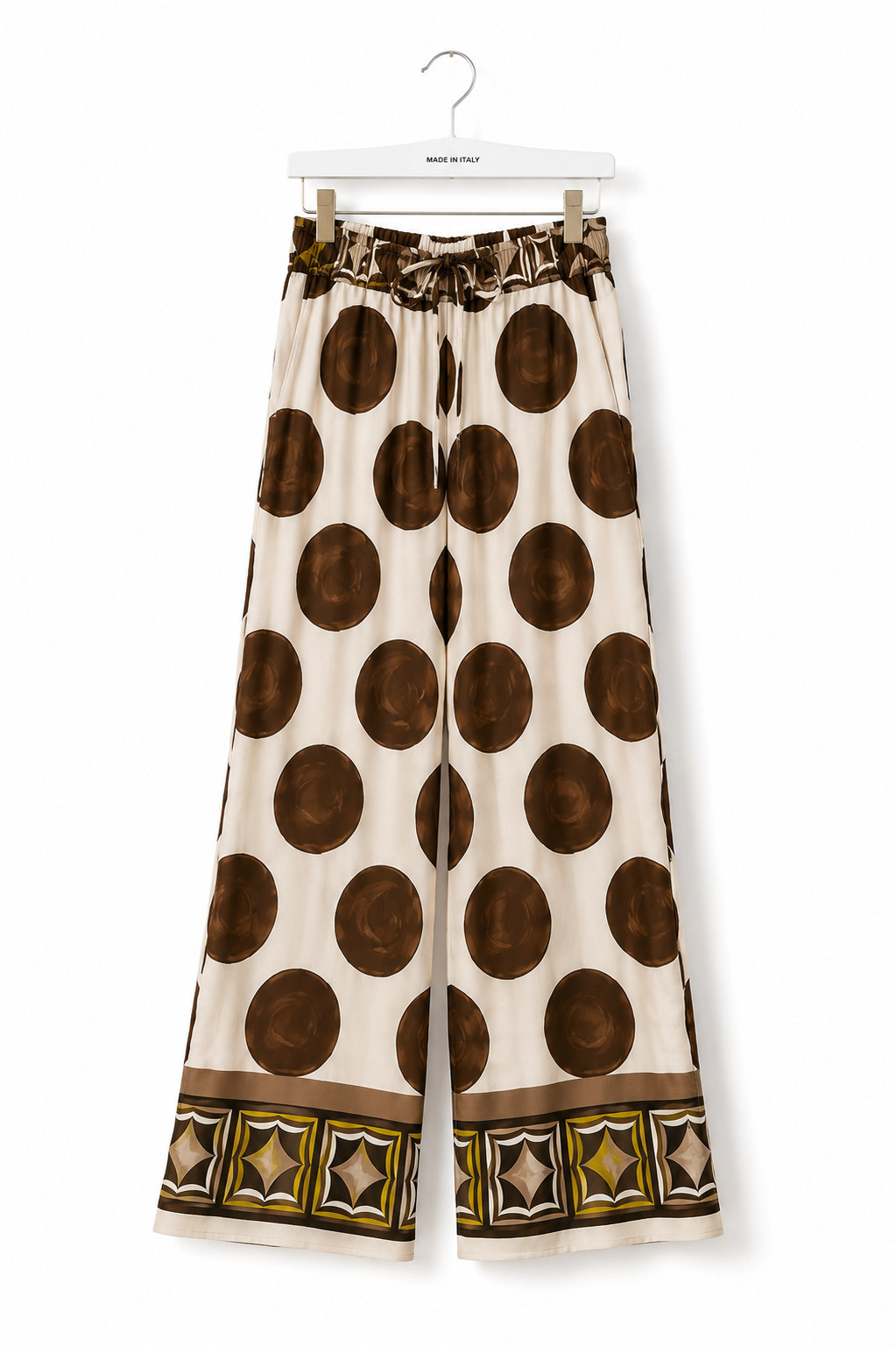 Broek met artistieke stippenprint